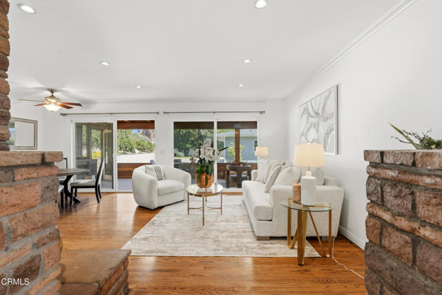 442 Crestvale Drive, Sierra Madre CA: https://media.crmls.org/mediaz/8cdd36c3-3805-475a-bd3d-98b33c0fab4f.jpg