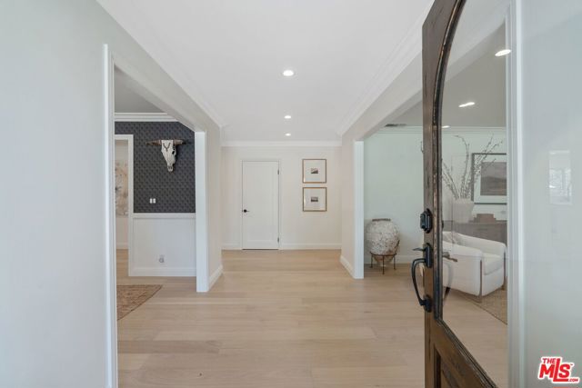 23030 Collins Street photo 5