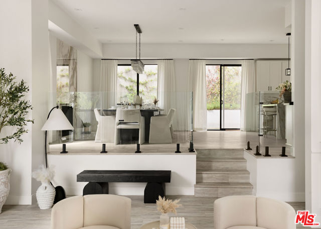 4967 Llano Drive, Woodland Hills CA: https://media.crmls.org/mediaz/8cdf3cbc-e52e-4d38-9028-6711b27727f9.jpg