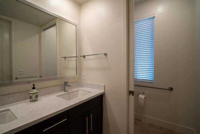 Image 21 of 47 For 708 Eppleton Lane 204