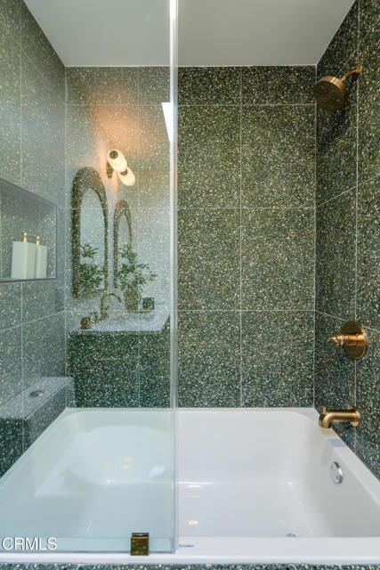 Image 29 of 67 For 250 Calle Del Verano