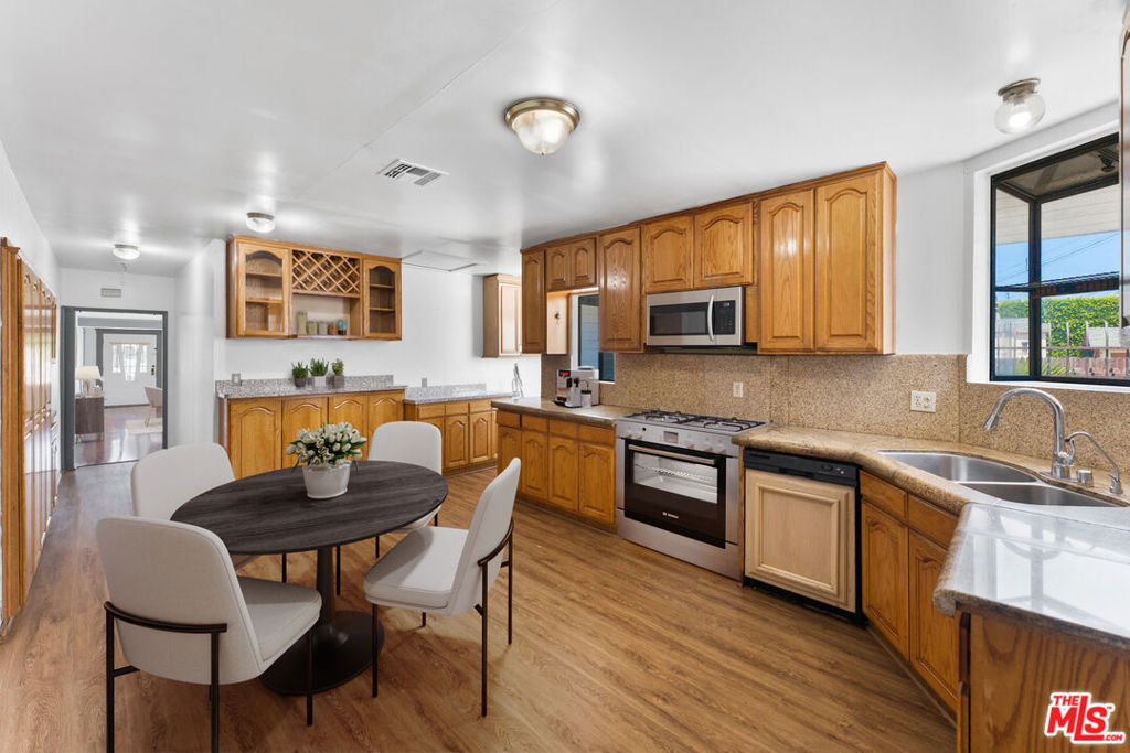 MLS #25548015 img 24