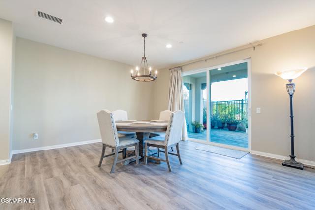 263 Morro Way, Simi Valley CA: https://media.crmls.org/mediaz/8ce092a5-554b-4e10-b66b-377c87e42cf9.jpg