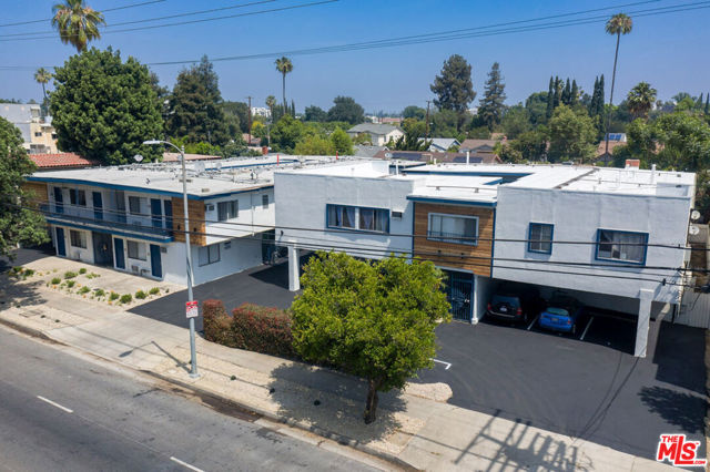 Image 11 of 52 For 15115 Victory Boulevard