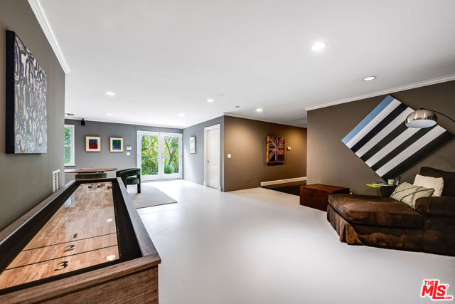 Drew Fenton | 422 Parkwood Drive Los Angeles CA | MLS: 7209274