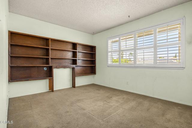 2575 Gayle Place, Simi Valley CA: https://media.crmls.org/mediaz/8ce202cf-38e2-4219-824a-0b87652e2fca.jpg
