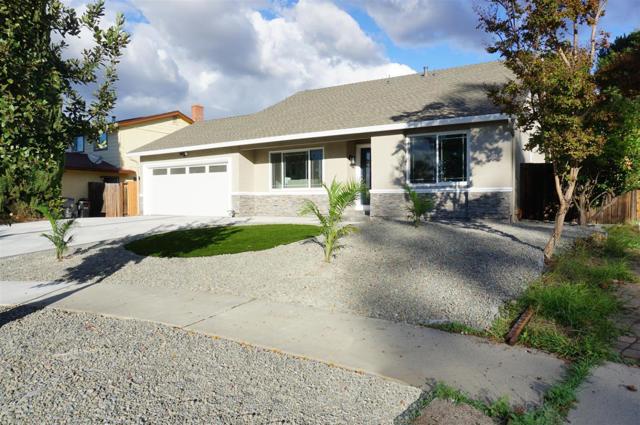 4146 MOONFLOWER Court, San Jose CA: https://media.crmls.org/mediaz/8ce26659-f1de-4ed2-a878-86d810ee662c.jpg