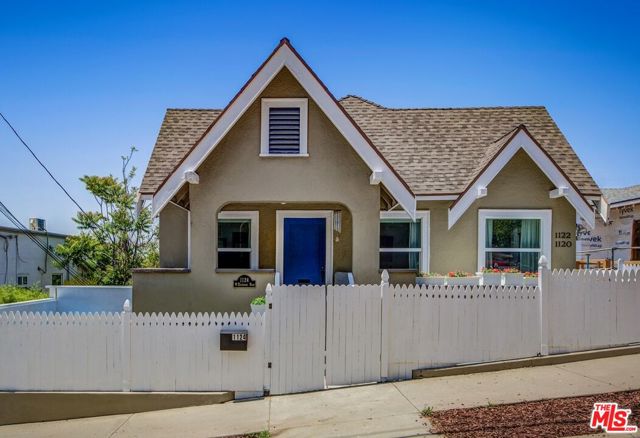 1120 W Edgeware Road, Los Angeles CA: https://media.crmls.org/mediaz/8ce2df99-78d7-47ca-9774-9a4840f3aebe.jpg