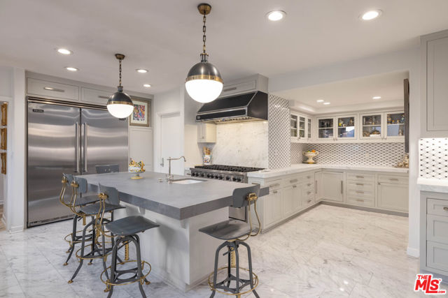 Drew Fenton | 415 Stunt Road Calabasas CA | MLS: 7285936