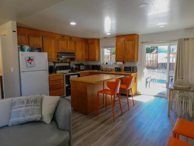 112 Parkview Lane, Napa CA: https://media.crmls.org/mediaz/8ce3db0e-e040-4a08-b5c4-2c7642eab710.jpg
