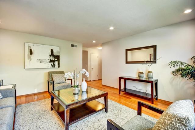 448 Kings Court, Campbell CA: https://media.crmls.org/mediaz/8ce422be-3f99-4f11-9e6d-be7fb94e84e2.jpg