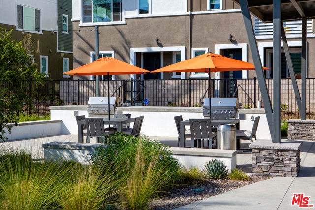 1483 W Vista Way, San Pedro CA: https://media.crmls.org/mediaz/8ce65077-c599-4471-a254-75230eb24a71.jpg