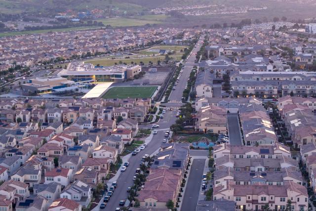 Image 44 of 54 For 1124 Calle Obsidiana  3