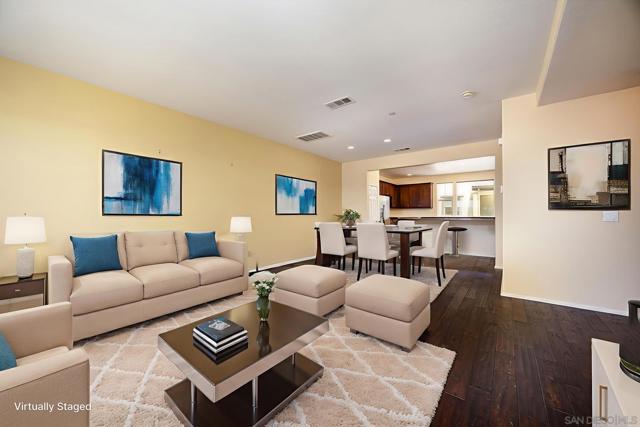 1110 Calabria St, Santee CA: https://media.crmls.org/mediaz/8ce778e1-4651-4a0f-9c14-fdc84f5808cc.jpg