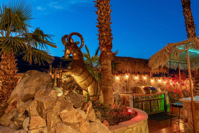 77170 Casa Del Sol, La Quinta CA: https://media.crmls.org/mediaz/8ce81abb-b4d7-4d63-b604-7d0a237f5801.jpg