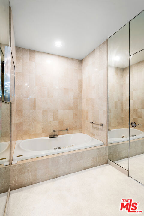 10580 Wilshire Boulevard, Los Angeles CA: https://media.crmls.org/mediaz/8ce83660-5940-4854-be94-6b738d8bcf45.jpg