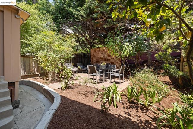 971 Santa Barbara Rd, Berkeley CA: https://media.crmls.org/mediaz/8ce87e12-7a4b-45c0-95fe-a7d94ad1fcdd.jpg