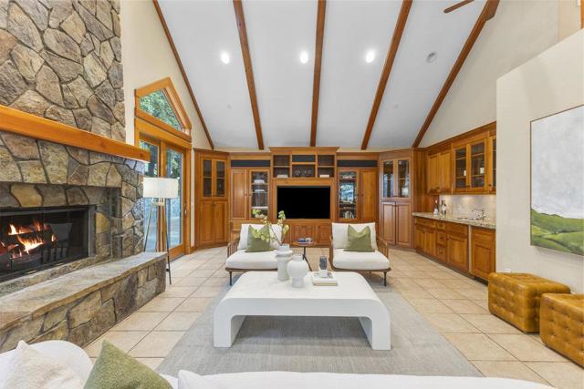 14205 Shannon Road, Los Gatos CA: https://media.crmls.org/mediaz/8ce89061-707d-4d94-aa87-72cb96fc0766.jpg