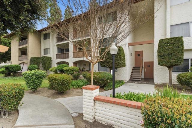 Detail Gallery Image 2 of 25 For 10699 San Diego Mission Road #112,  San Diego,  CA 92108 - 2 Beds | 1 Baths