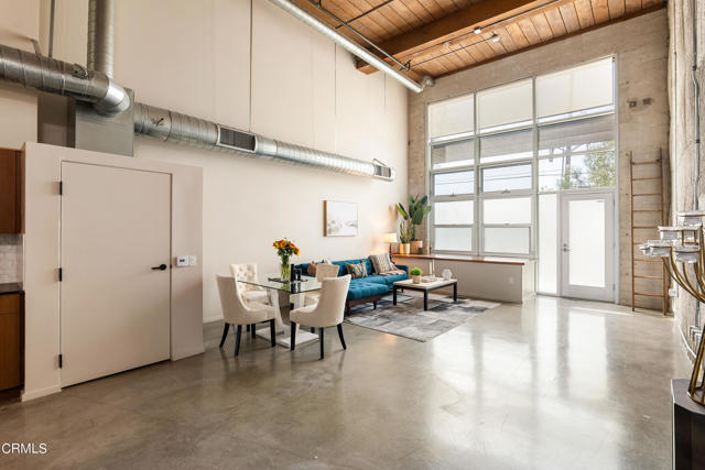 Detail Gallery Image 5 of 39 For 530 S Hewitt St #139,  Los Angeles,  CA 90013 - 2 Beds | 2 Baths