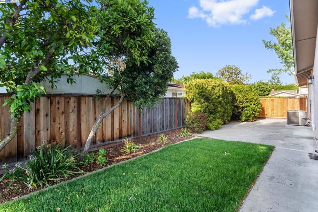 Image 44 of 48 For 1804 Tanglewood Way