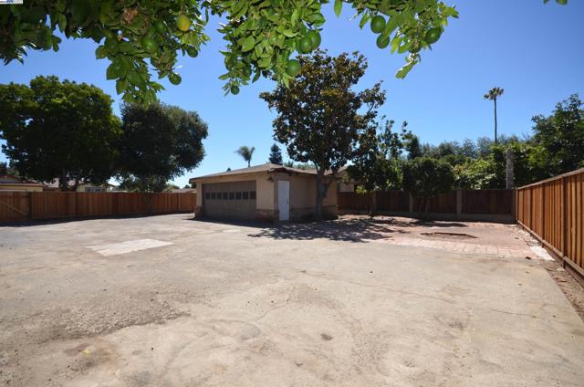 4544 Thornton Ave, Fremont CA: https://media.crmls.org/mediaz/8ceb542e-be1f-4819-9bd6-6d66fc048fe6.jpg