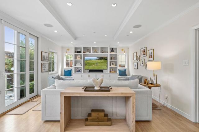 244 Portola Drive, San Mateo CA: https://media.crmls.org/mediaz/8ceb6048-3ab3-446b-a749-dad138acf078.jpg