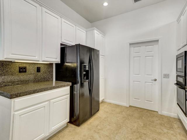 80418 Dumphries Court, Indio CA: https://media.crmls.org/mediaz/8cedff7c-a672-4e5a-a0fc-f7c46600d6bc.jpg