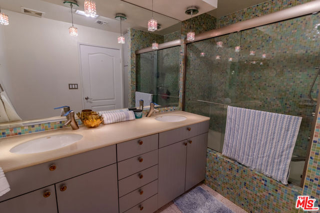 4477 Woodman Avenue, 108 photo 11