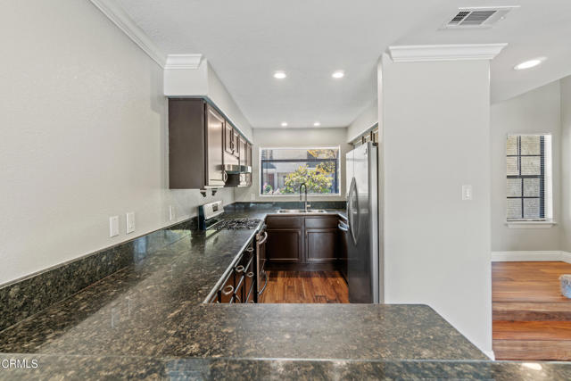 9540 Telegraph Road, Ventura CA: https://media.crmls.org/mediaz/8cefbdbb-7e19-4520-aac3-de2f44369851.jpg
