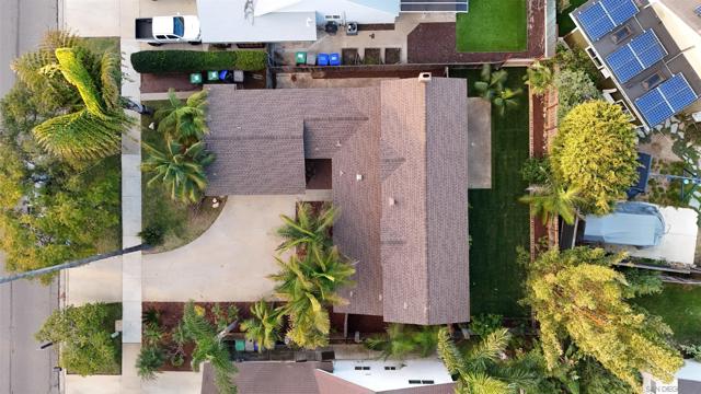 1806 Stewart St, Oceanside CA: https://media.crmls.org/mediaz/8cf0428c-bbd0-4228-891e-49eacb708877.jpg