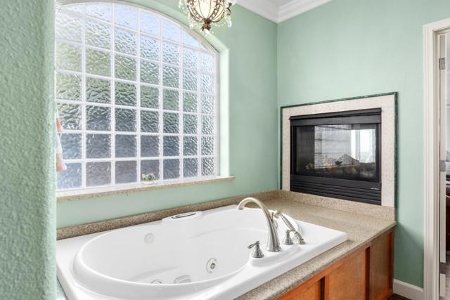 960 Smith Road, Watsonville CA: https://media.crmls.org/mediaz/8cf22ce9-3d27-4633-8b95-394af65684ad.jpg