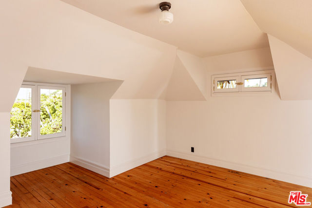 4219 N Figueroa Street, Los Angeles CA: https://media.crmls.org/mediaz/8cf272cc-3cf4-4fd5-9b9a-d551d0bb2ba2.jpg
