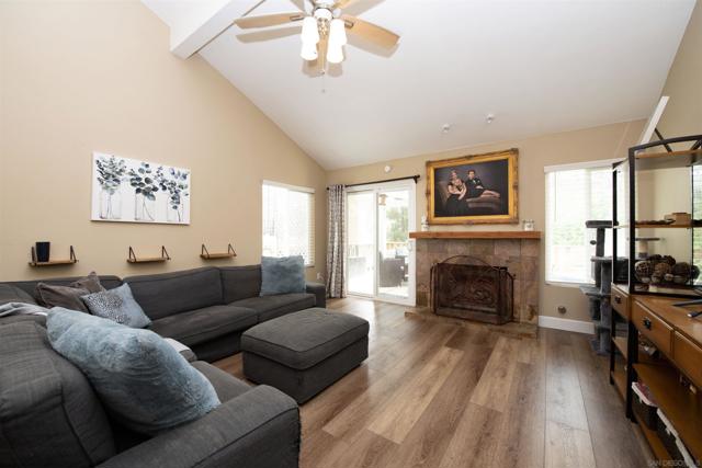 1873 Guilder Gln, Escondido CA: https://media.crmls.org/mediaz/8cf3c06b-57b2-4ea0-a720-6439f3e78672.jpg