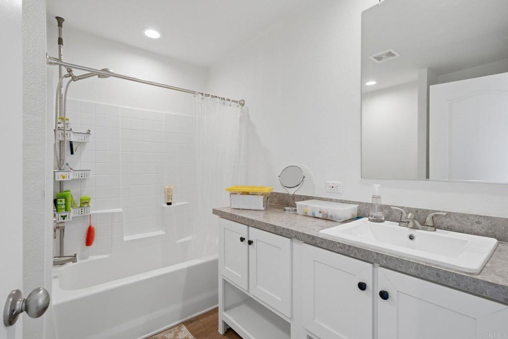 2700 Valley Parkway - photo 18