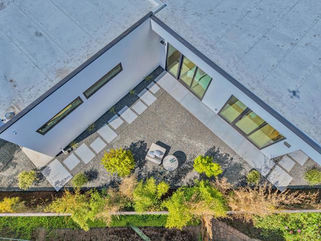 769 Allen Court, Palo Alto CA: https://media.crmls.org/mediaz/8cf60f00-b9b8-4ab0-93ae-e6e95216da00.jpg