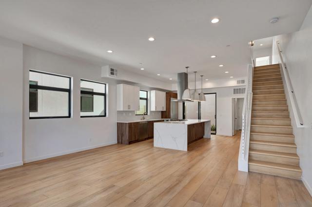 109 Daisy, Imperial Beach CA: https://media.crmls.org/mediaz/8cf61ca6-fb05-474a-aed2-36296290ed82.jpg