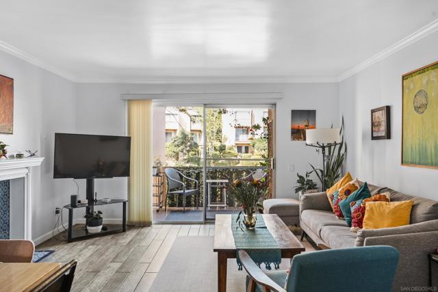5700 Baltimore Dr, La Mesa CA: https://media.crmls.org/mediaz/8cf63a92-ca0c-4e29-a39a-c97099dcbdc0.jpg