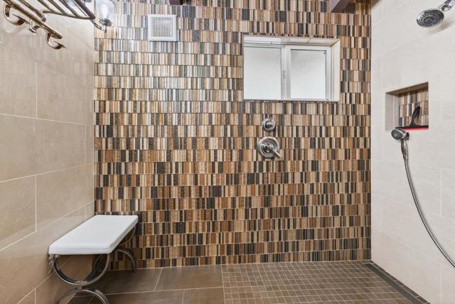 619 Beach Drive, Aptos CA: https://media.crmls.org/mediaz/8cf63fb3-1f58-4d9d-b2a7-bbefcd5db29c.jpg