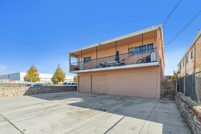 748 Clara Street, Oakland CA: https://media.crmls.org/mediaz/8cf6f579-4a87-4dd0-a937-83ecf9a6f193.jpg