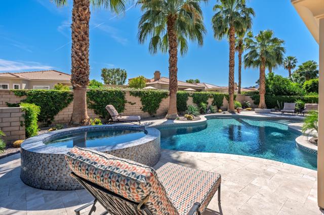 48224 Big Horn Drive, La Quinta CA: https://media.crmls.org/mediaz/8cf71281-1c0a-4295-98c9-6104695f15d4.jpg