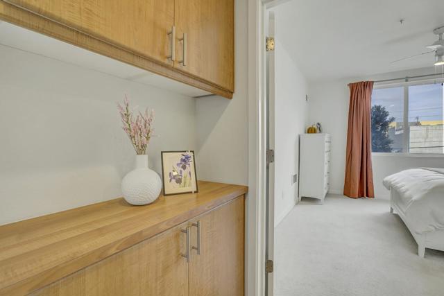 3090 Glascock Street, Oakland CA: https://media.crmls.org/mediaz/8cf80c00-d13b-4733-89b5-36258b83ac9a.jpg