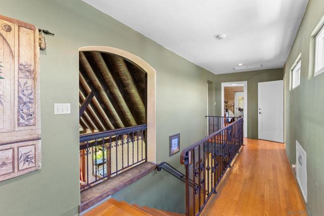 4386 Adams Ave, San Diego CA: https://media.crmls.org/mediaz/8cf81b38-5f96-4493-99c4-41c2c3a09801.jpg