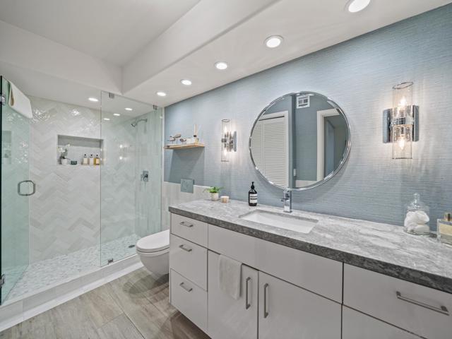 1750 Avenida Del Mundo, Coronado CA: https://media.crmls.org/mediaz/8cfa3cae-4c47-417e-b2ed-20ced1cd4115.jpg