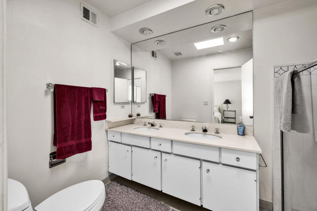 211 E Canyon Vista Drive, Palm Springs CA: https://media.crmls.org/mediaz/8cfa78b9-e8d9-460c-8dba-11146da8b148.jpg