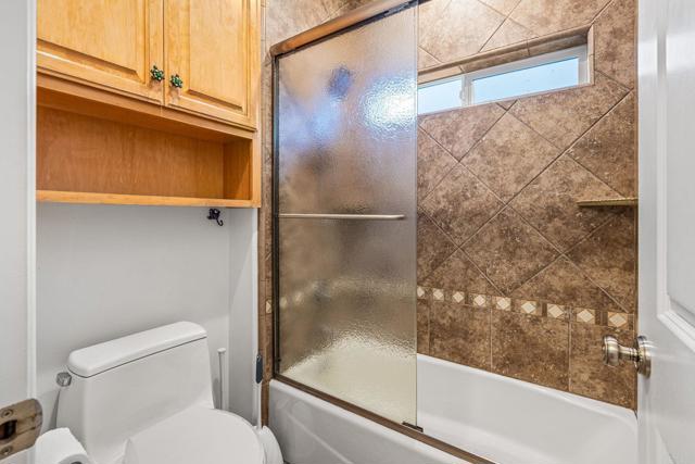 Detail Gallery Image 28 of 36 For 28623 Willow Park Rd, Escondido,  CA 92026 - 3 Beds | 3 Baths