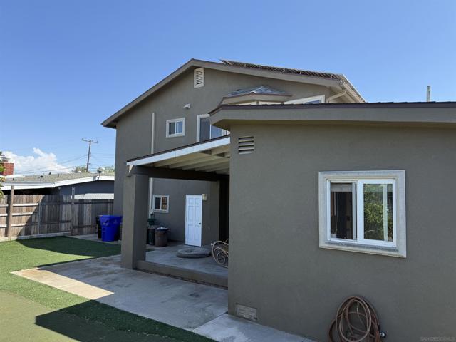 8874 Gowdy Avenue, San Diego CA: https://media.crmls.org/mediaz/8cfbcb19-30ad-4f94-9674-298df6ef143c.jpg