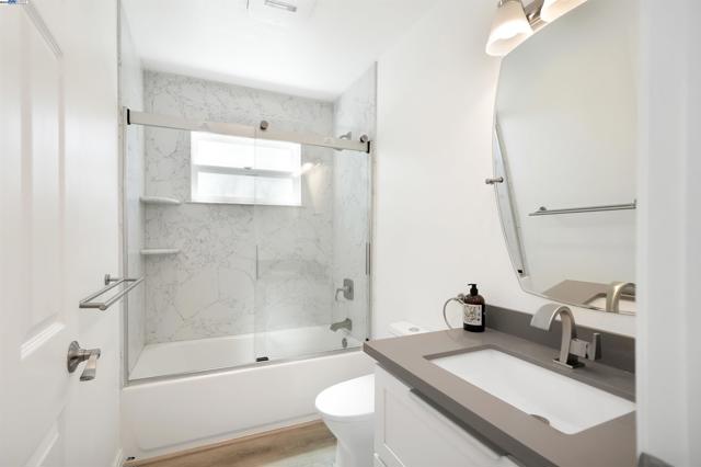 3254 Keith Ave, Castro Valley CA: https://media.crmls.org/mediaz/8cfcc5a9-03ae-4f1b-b020-c10a43dc5ee1.jpg