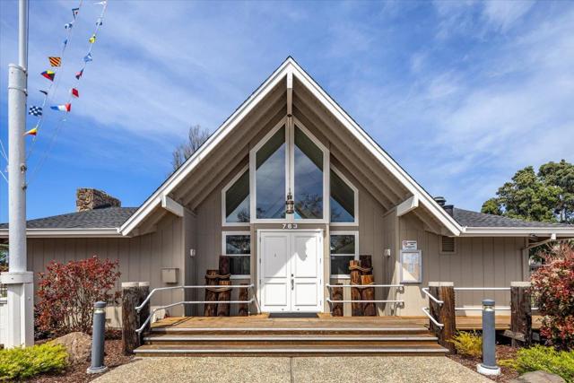 714 Comet Drive, Foster City CA: https://media.crmls.org/mediaz/8cfd5b55-3e81-4084-a122-fcfb5ca02c85.jpg