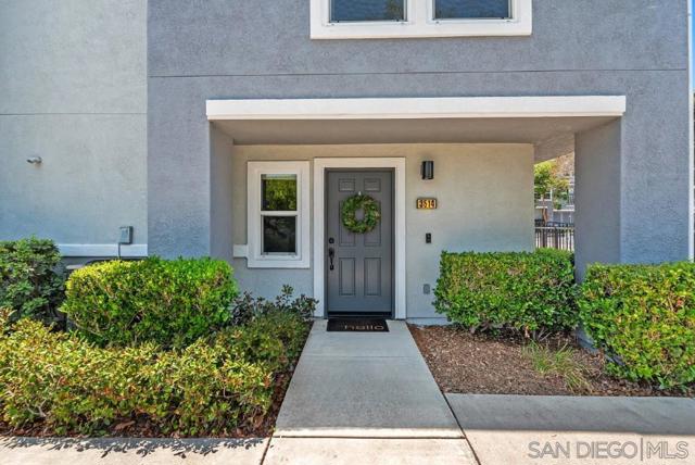 3514 Shoreline Bluff Ln, San Diego CA: https://media.crmls.org/mediaz/8cfdc7d3-b049-4958-ba34-af4e84b3be87.jpg